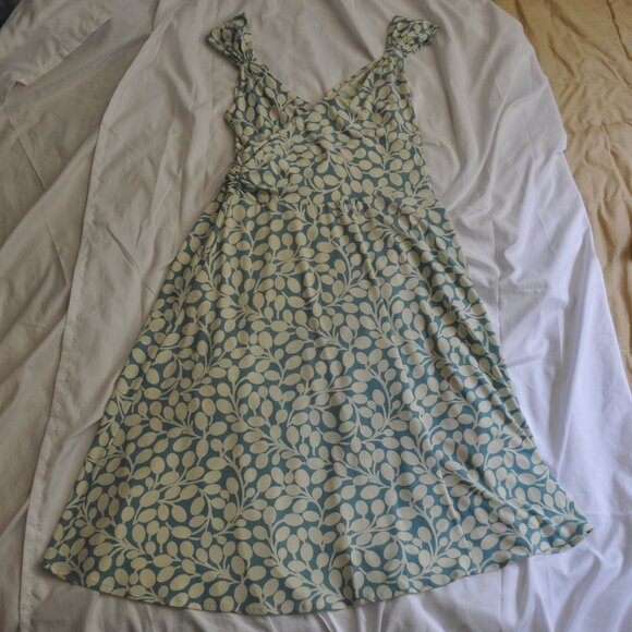 MAGGY LONDON Floral Print Dress Blue Cream Sleeveless -Size 14 Petite Botanical - Picture 2 of 3